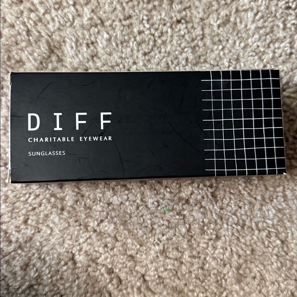 Diff Eyewear Tortoiseshell Square Sunglasses - Br… - image 5